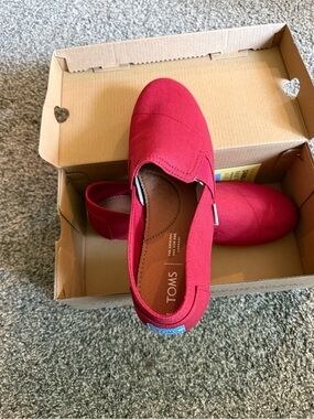 TOMS Women's Classic Slip-On Canvas Shoes in Red